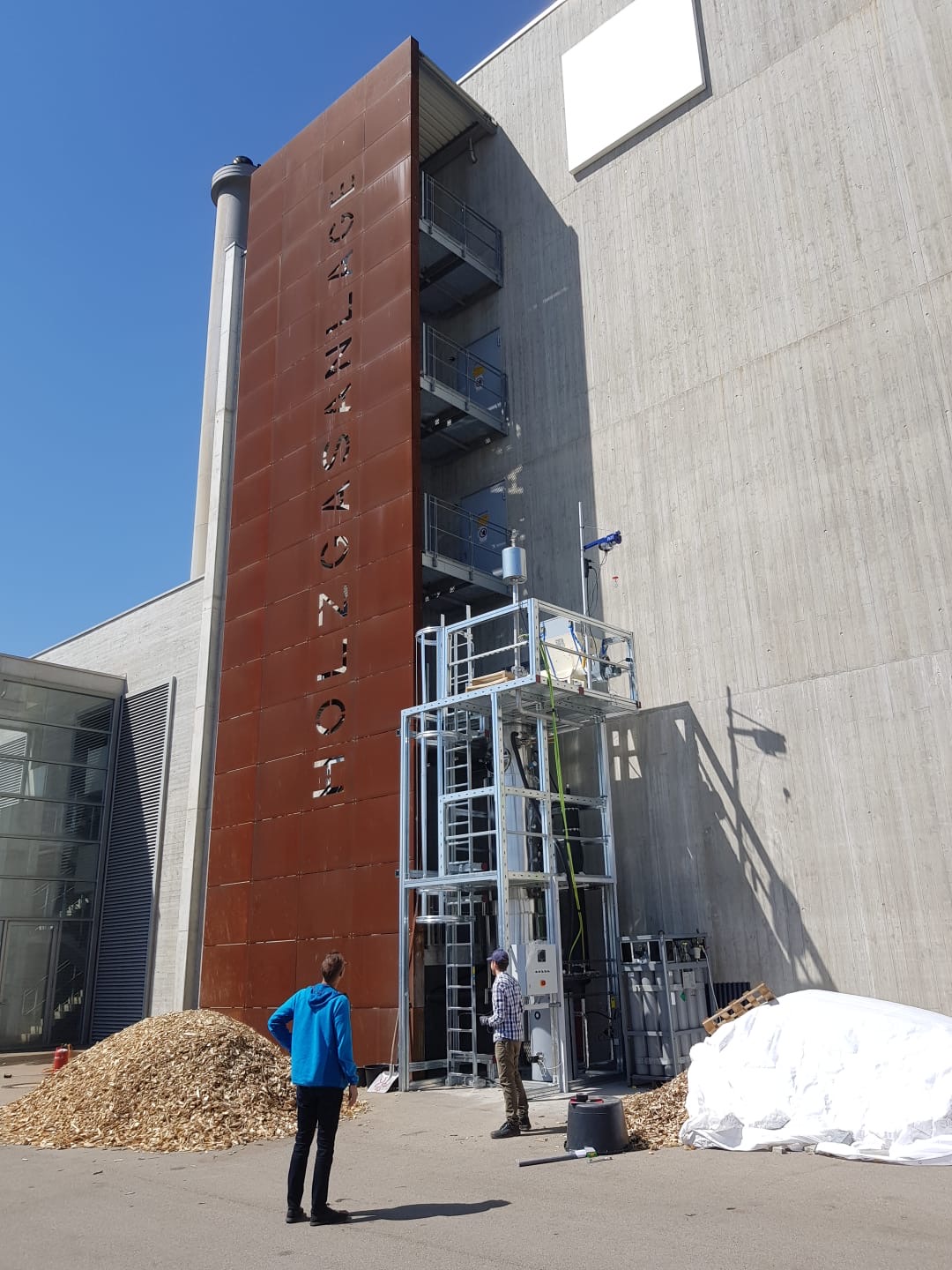 e6a4ffaf-fd01-43c4-8702-28728a7c6e7a